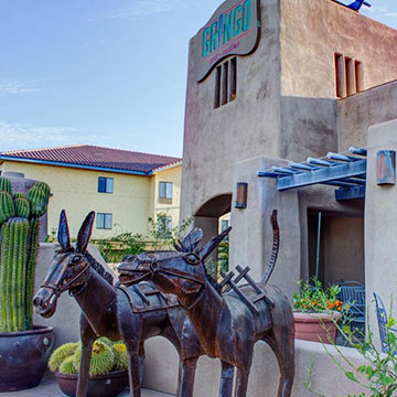 What are the famous restaurants in Tucson?